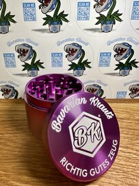 Bavarian Krauts Alu Grinder lila &quot;RICHTIG GUTES ZEUG&quot;