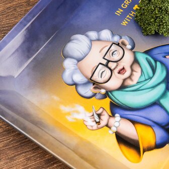 GRANNY&acute;S METALL ROLLING TRAY klein
