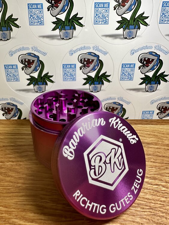 Bavarian Krauts Alu Grinder lila "RICHTIG GUTES ZEUG"